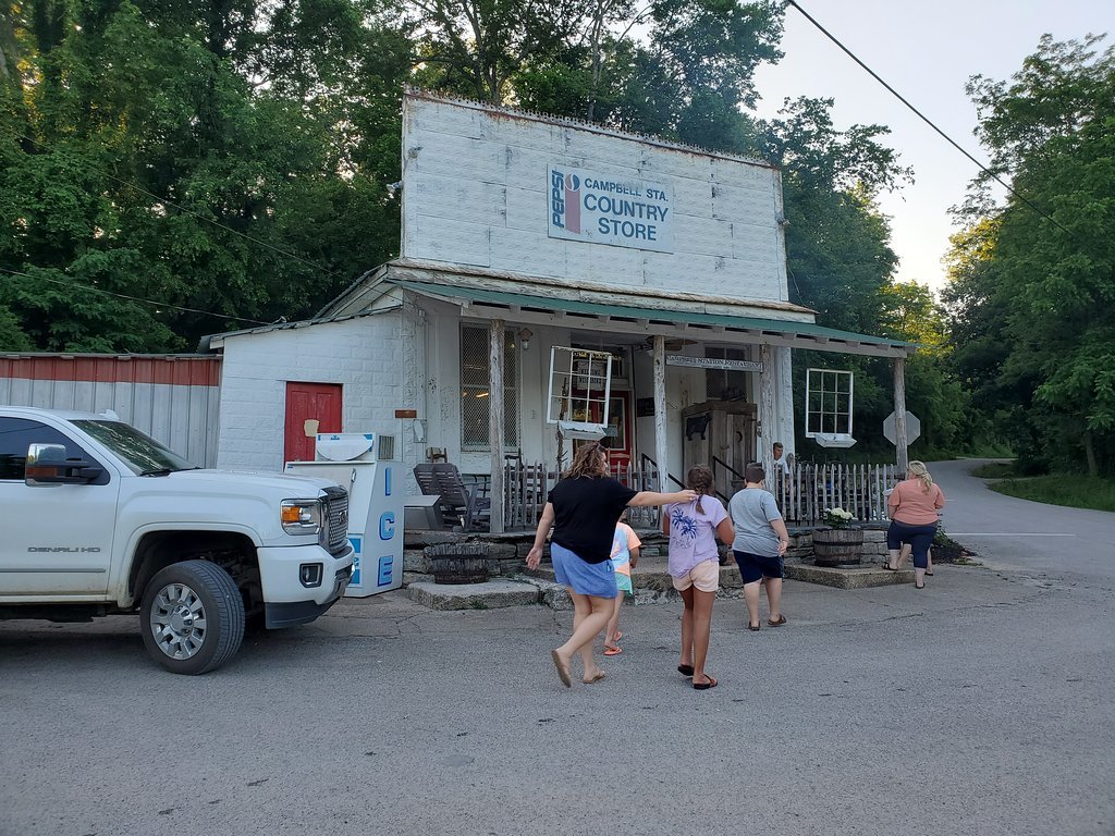 Campbell Station Country Store and Restaurant